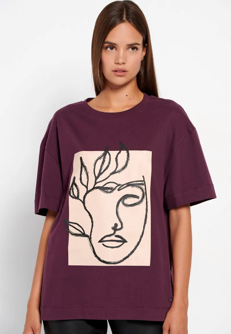 Oversized t-shirt με τύπωμα