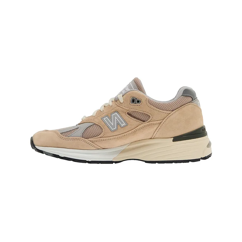 Sneakers New Balance Baskets Made in UK U991V2 daim élégant