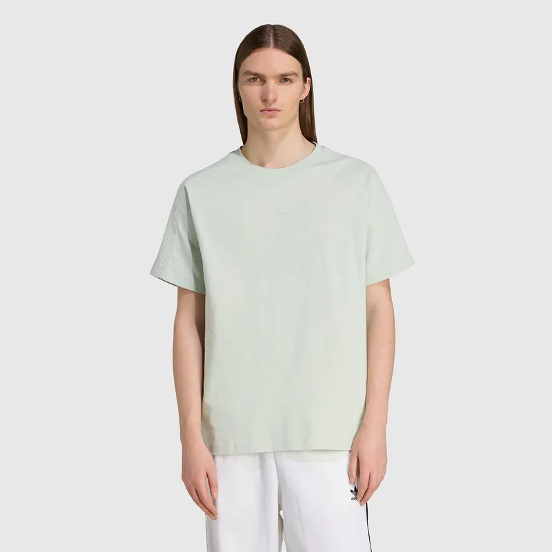 adidas Originals Premium Essentials Tee (9000242590_65933)