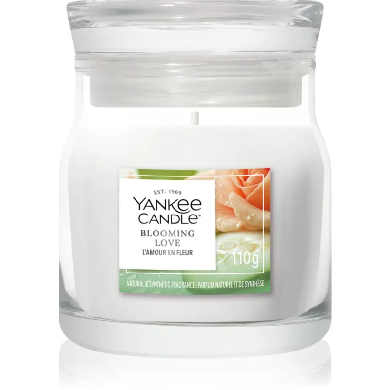 Yankee Candle Blooming Love αρωματικό κερί Signature 110 γρ